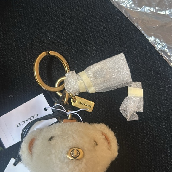 Coach Bear Bag Charm In Shearling - Picture 10 of 10